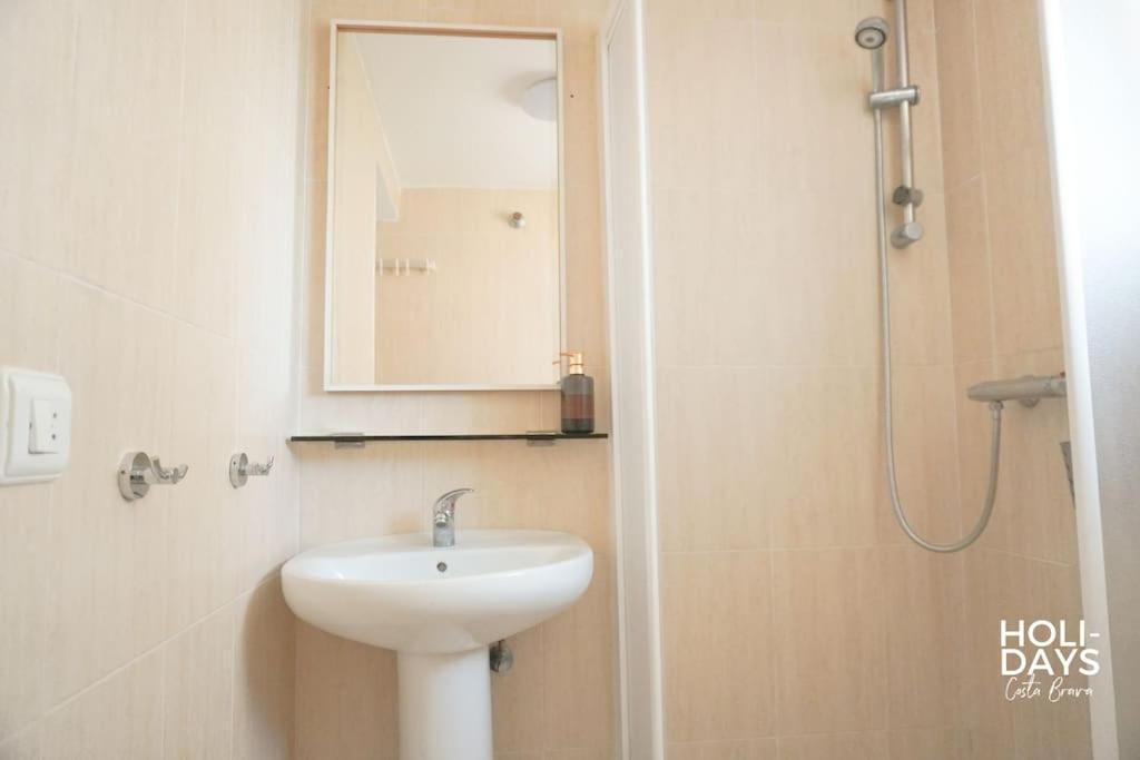 Apartamento Marina Dreams Roses Bagian luar foto